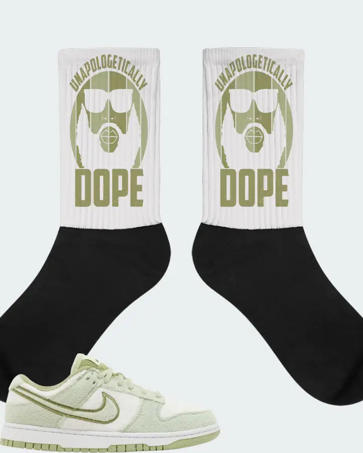 Nike Dunk Low SE Sneaker Matching White Socks - UNAPOLOGETICALLY DOPE Man