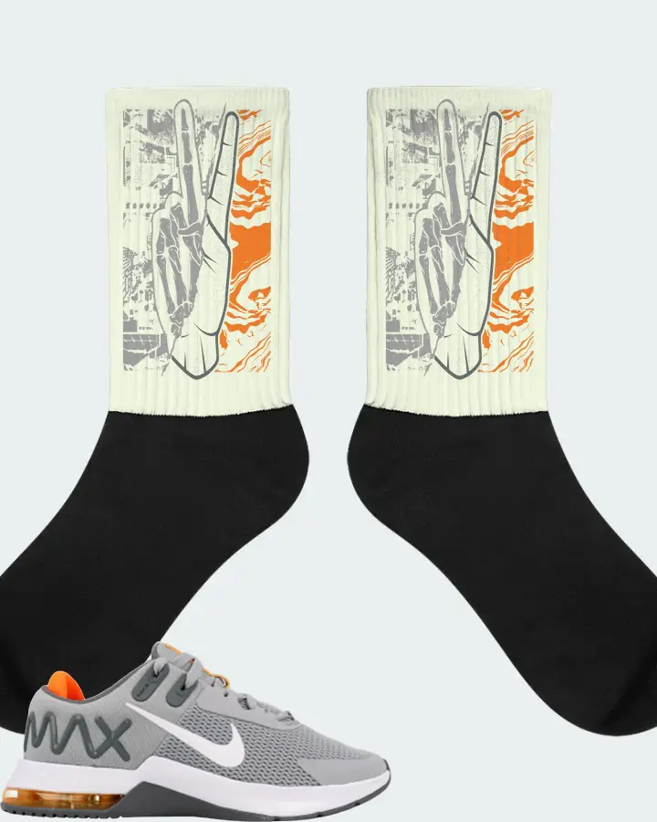 Nike Air Max Alpha Trainer 4 Sneaker Matching Citron Socks - Peace of mind