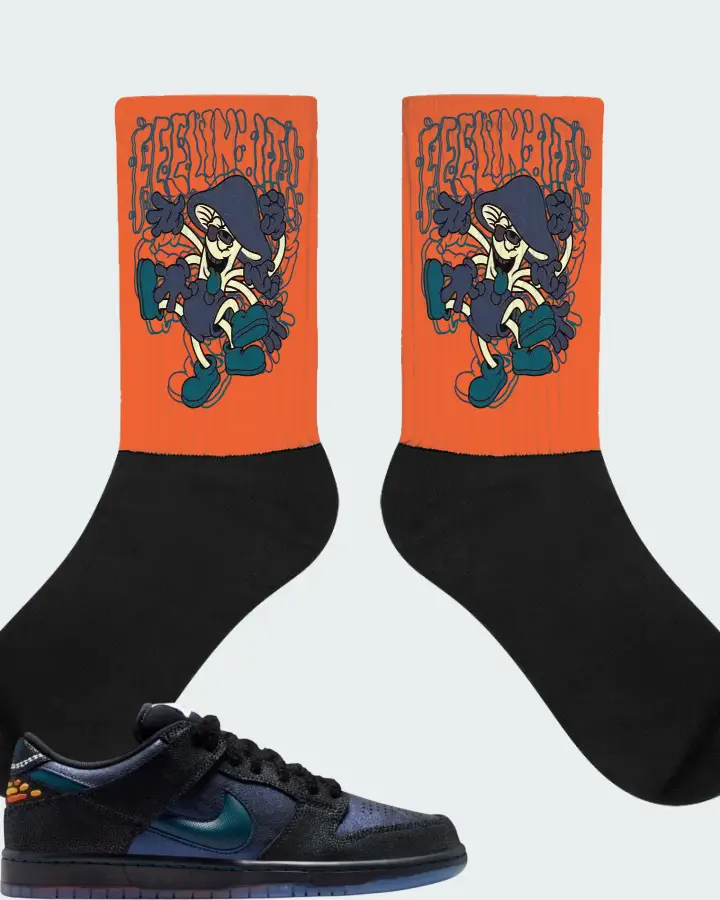 Bluetile Skateshop x Nike SB Dunk Low Monarch Matching Socks