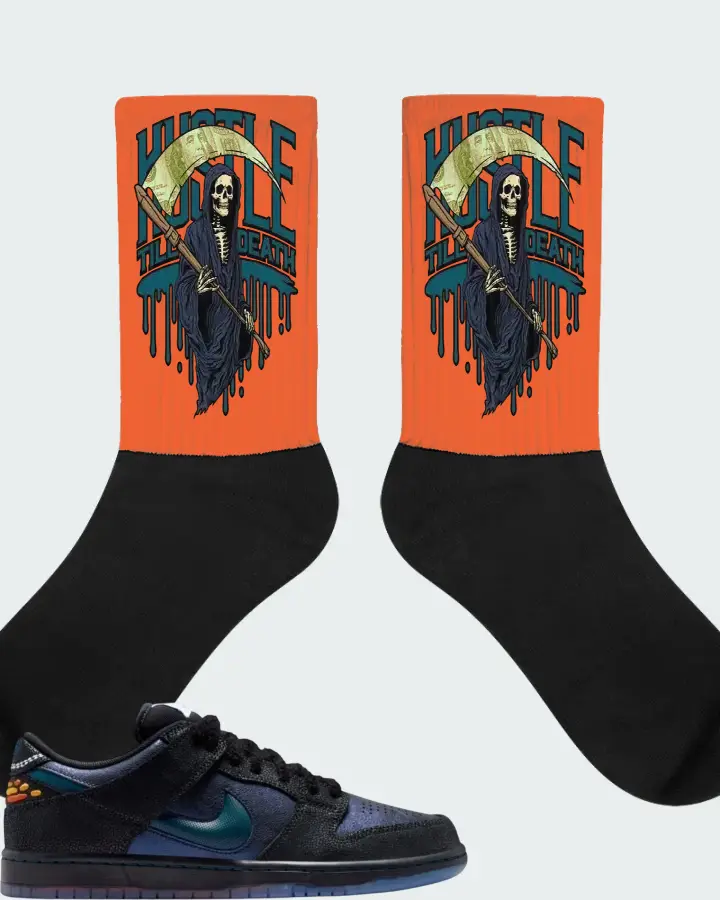 Bluetile Skateshop x Nike SB Dunk Low Monarch Matching Socks