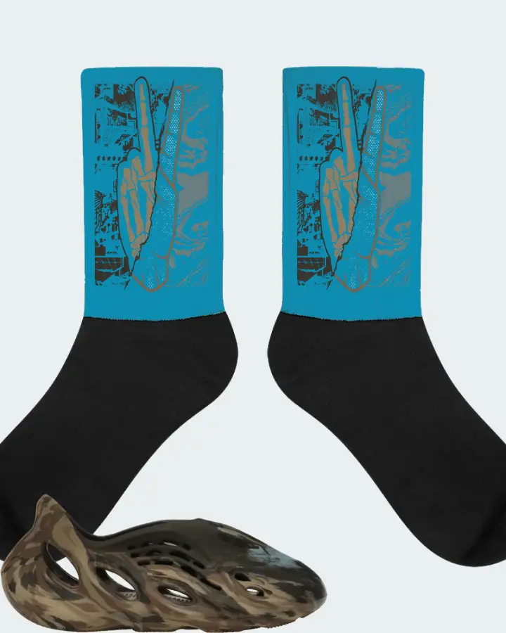 adidas Yeezy Foam RNR Sneaker Matching Aqua Socks - Peace of mind