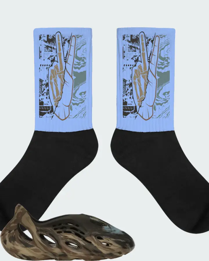 adidas Yeezy Foam RNR Sneaker Matching Socks - Peace of mind