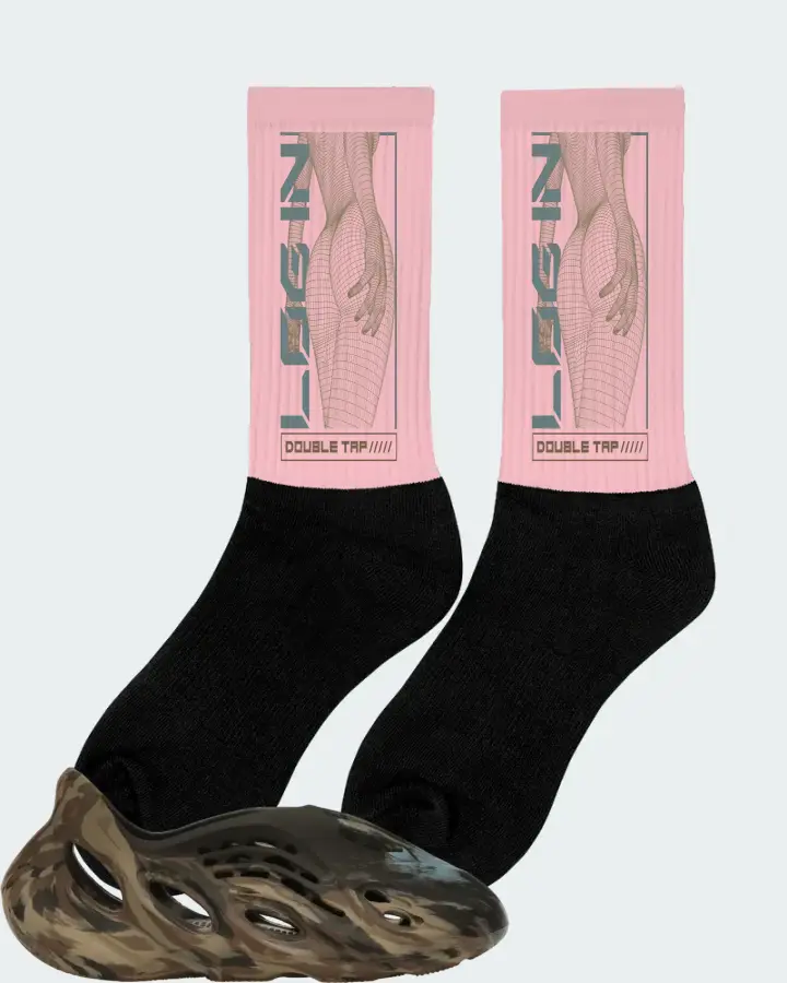 adidas Yeezy Foam RNR Sneaker Matching Pink Socks (LOGIN) - View 3