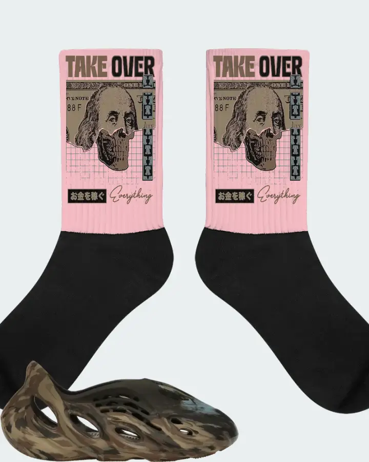 adidas Yeezy Foam RNR Sneaker Matching Pink Socks - Take Over