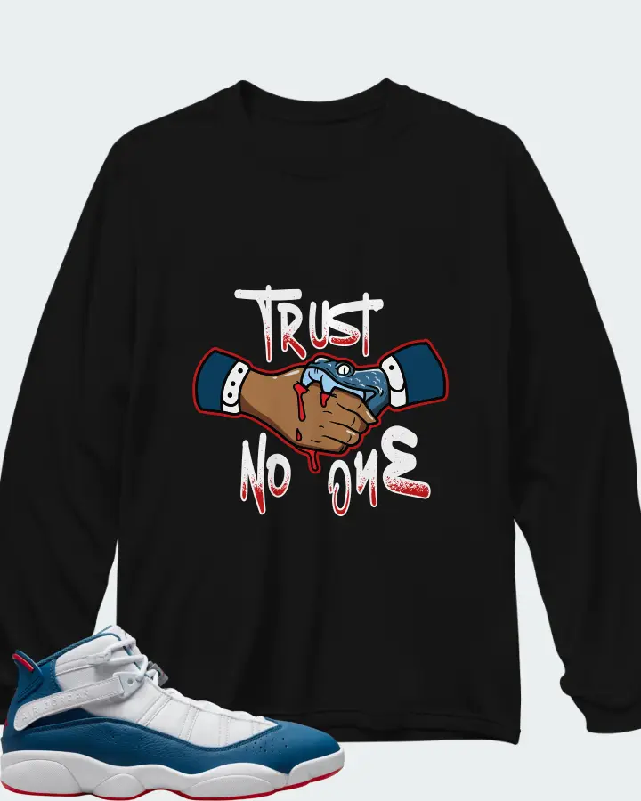 Long Sleeve T-Shirt in Black