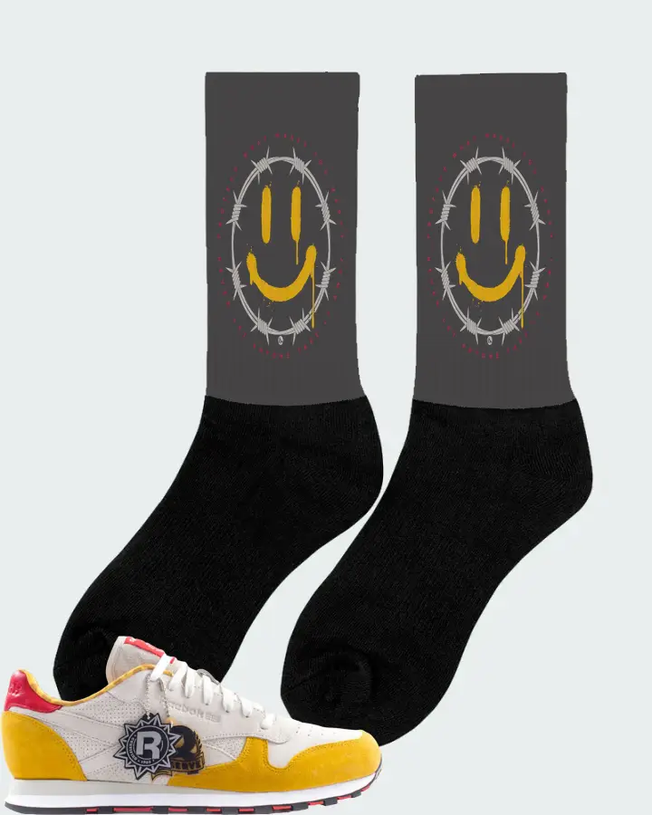 Reebok Classic Leather Sneaker Matching Dark Grey Socks (PROTECT) - View 3