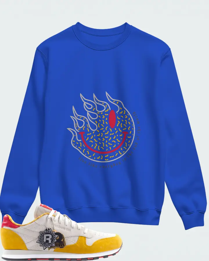 Sweatshirt in Royal Blue