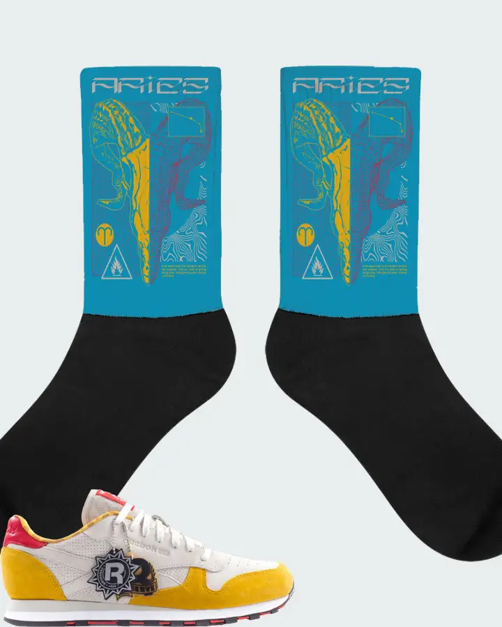 Reebok Classic Leather Sneaker Matching Aqua Socks (ARIES) - View 1