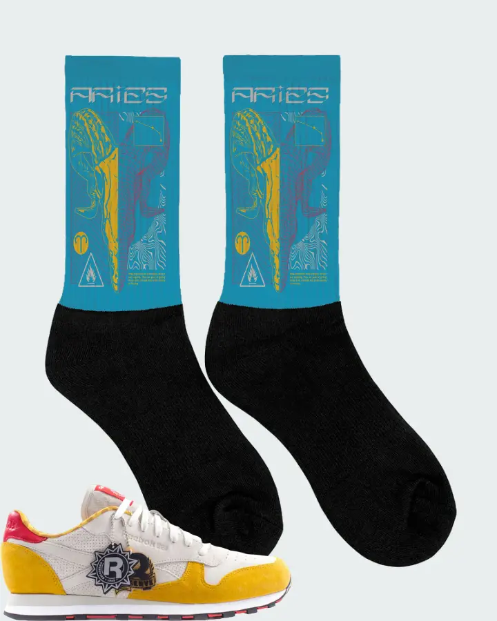 Reebok Classic Leather Sneaker Matching Aqua Socks (ARIES) - View 2