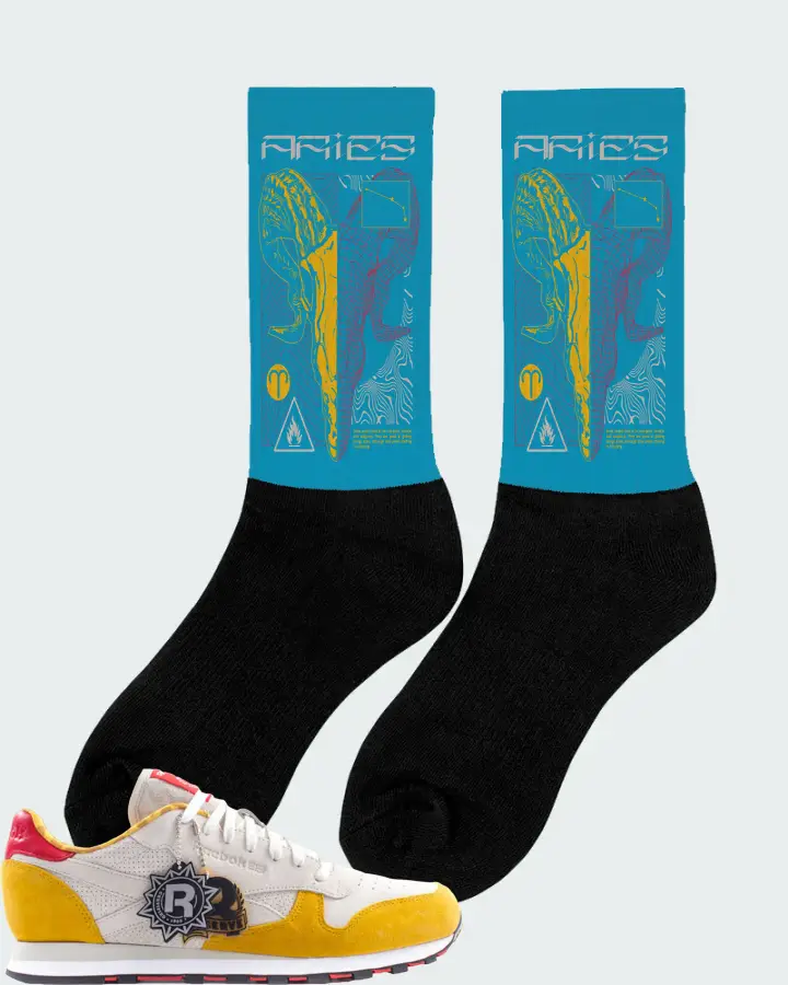 Reebok Classic Leather Sneaker Matching Aqua Socks (ARIES) - View 3