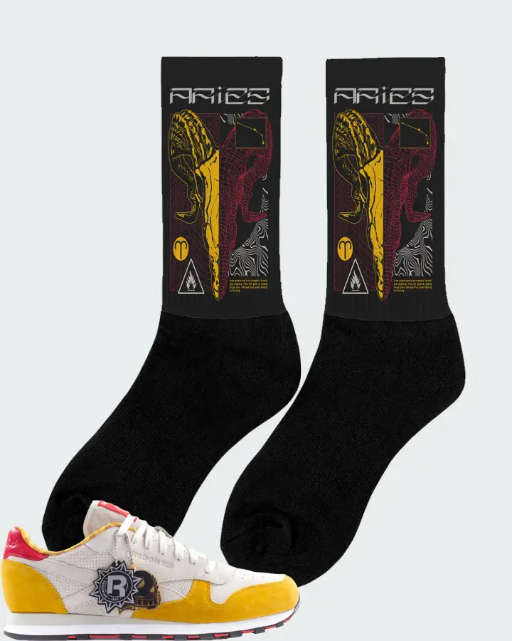 Reebok Classic Leather Sneaker Matching Black Socks (ARIES) - View 3