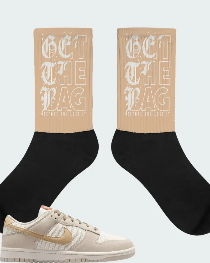 Nike Dunk Low SE Sail Matching Socks