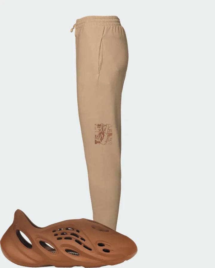Yeezy Foam Runner Clay Red Matching Joggers