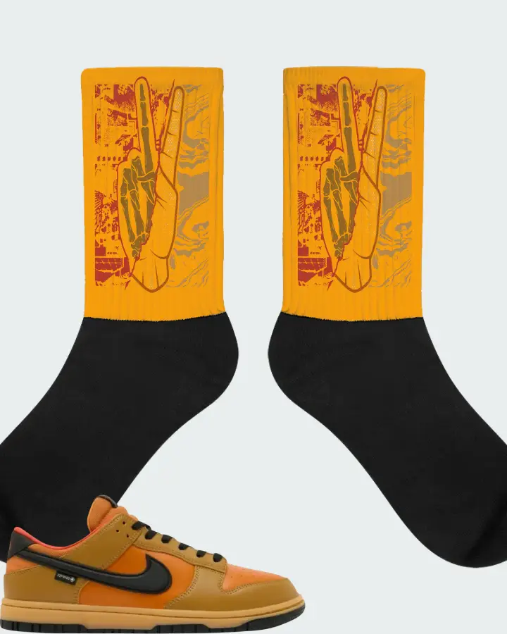Nike Dunk Low GORE-TEX Wheat Ceramic Matching Socks