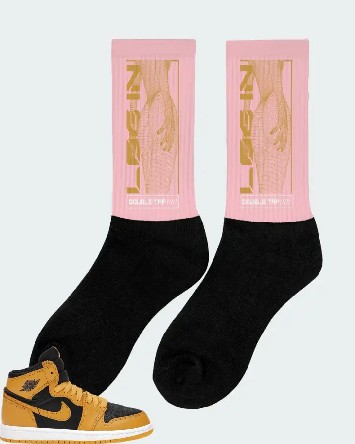 Jordan 1 Retro High OG Sneaker Matching Pink Socks (LOGIN) - View 3