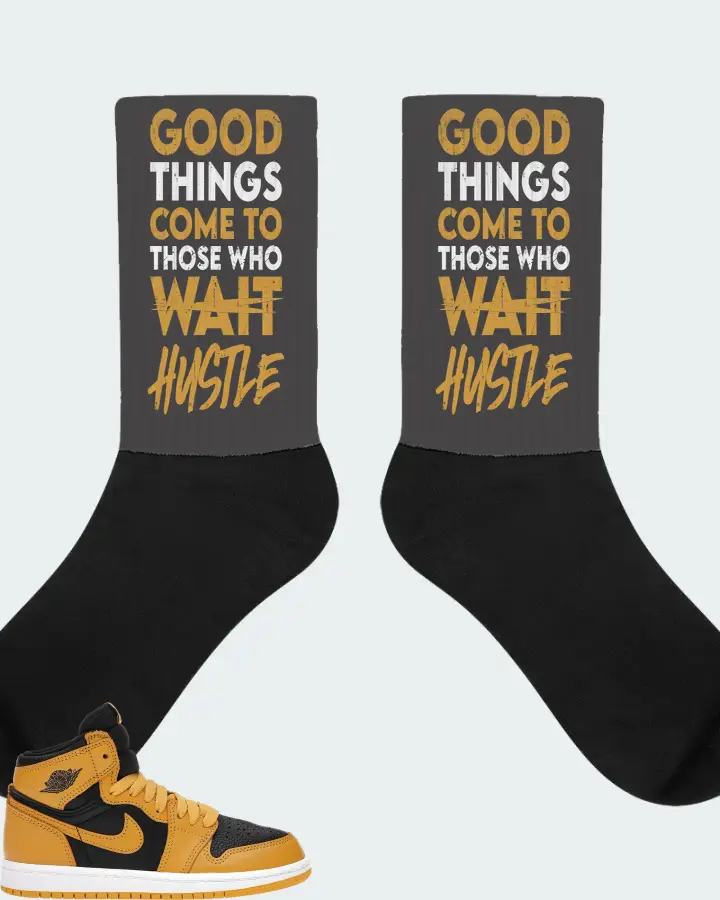 Jordan 1 Retro High OG Sneaker Matching Dark Grey Socks - Good Things Come