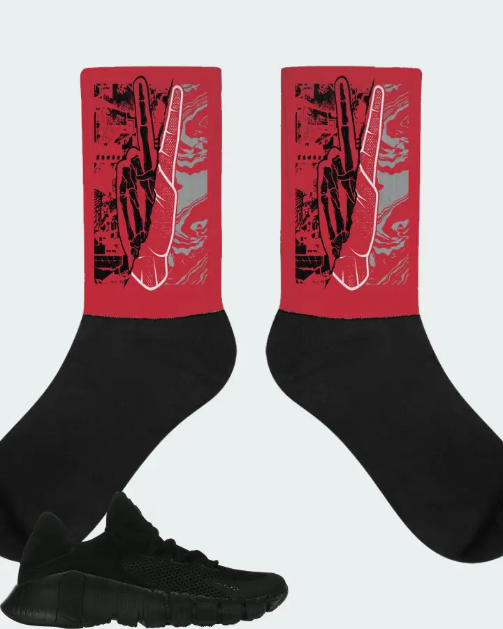 Nike Free Metcon 4 Sneaker Matching Red Socks - Peace of mind