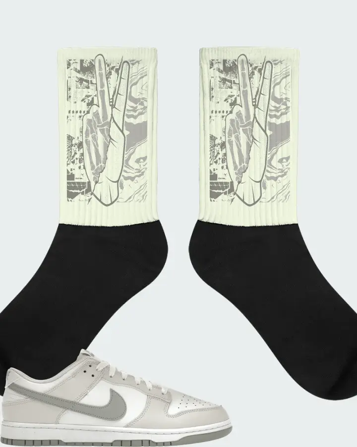 Nike Dunk Low Retro Summit White Light Smoke Grey Matching Socks