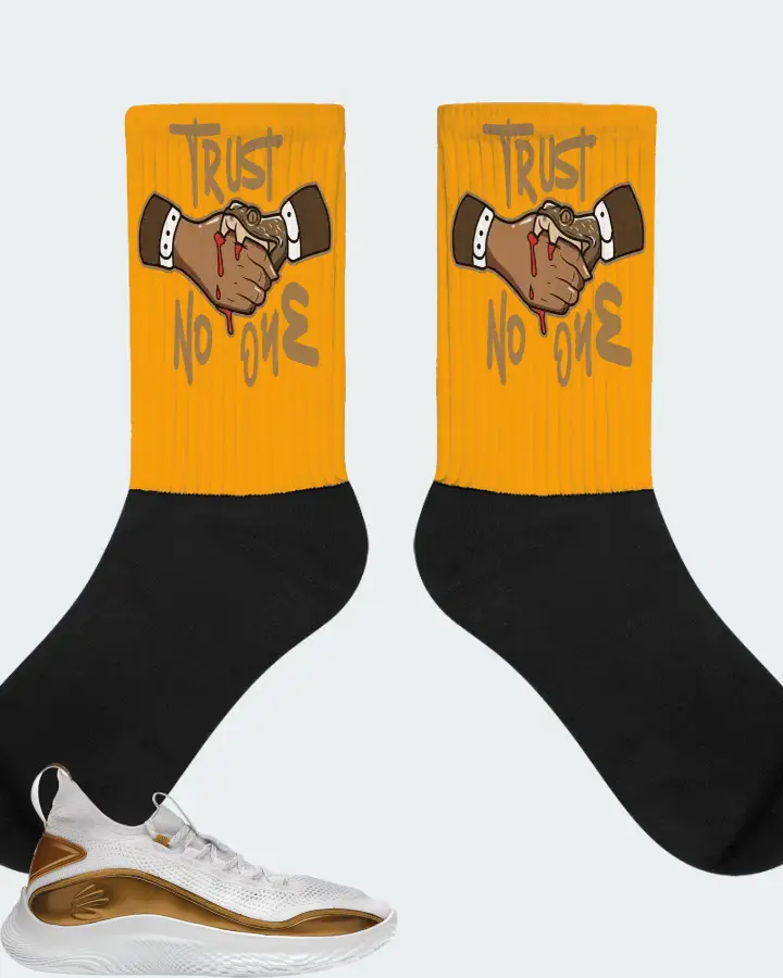 Under Armour Curry Flow 8 Sneaker Matching Gold Socks - Trust No One