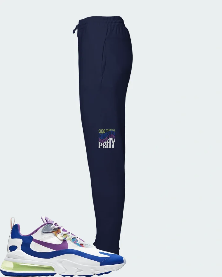 Joggers in Navy