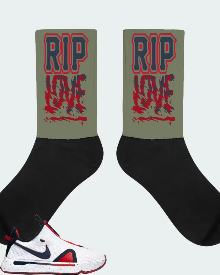 Socks in Olive