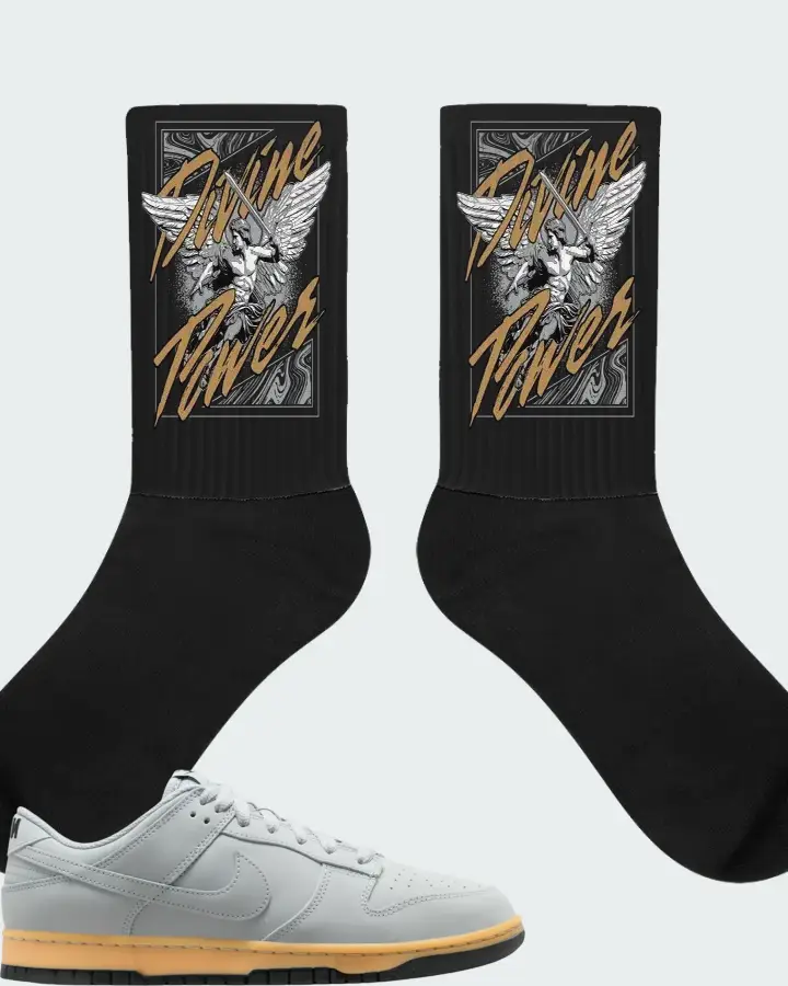 Nike Dunk Low SE Wolf Grey Gum Matching Socks