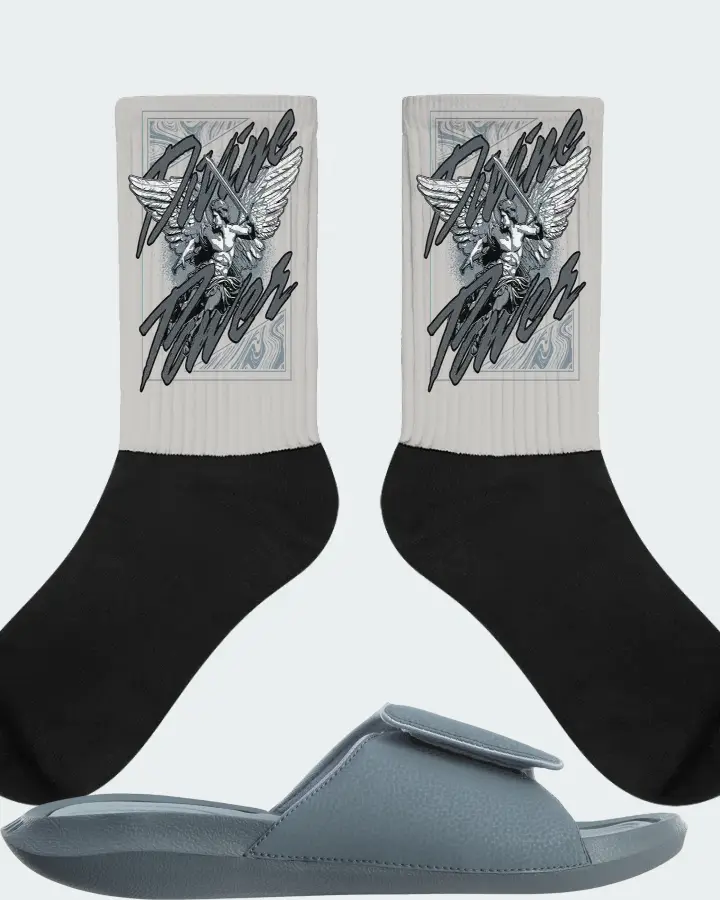 Socks in Grey