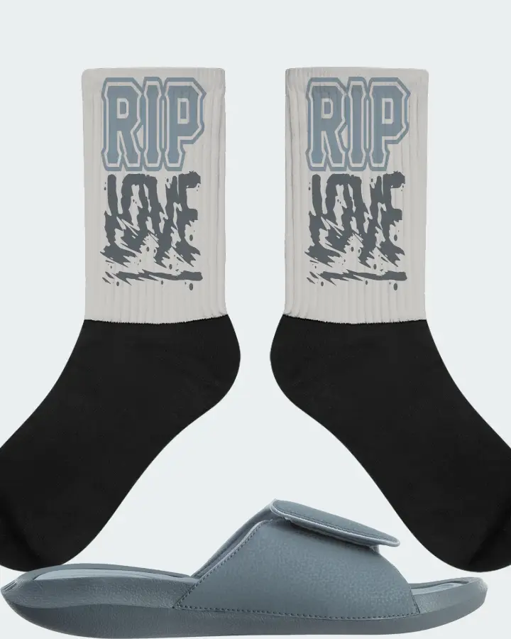 Socks in Grey