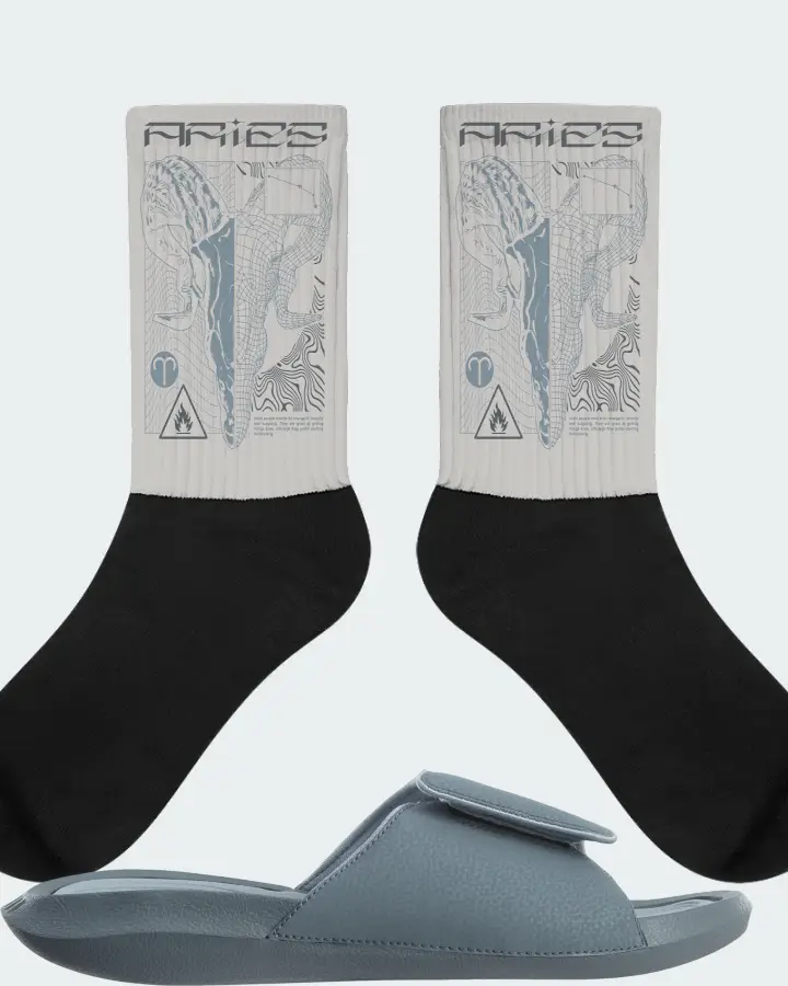 Socks in Grey