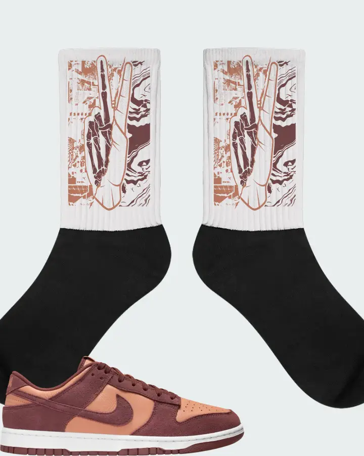 Nike Dunk Low SE Amber Brown Matching Socks